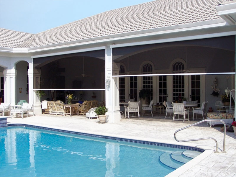 Retractable Power Screens