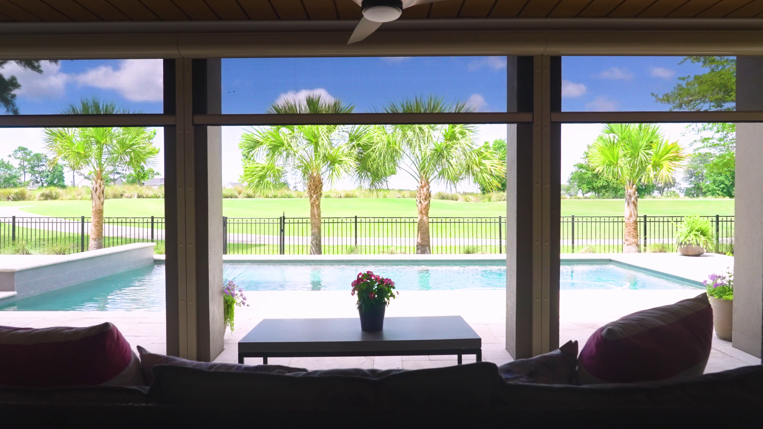 A recent retractable screen project in the Charleston area